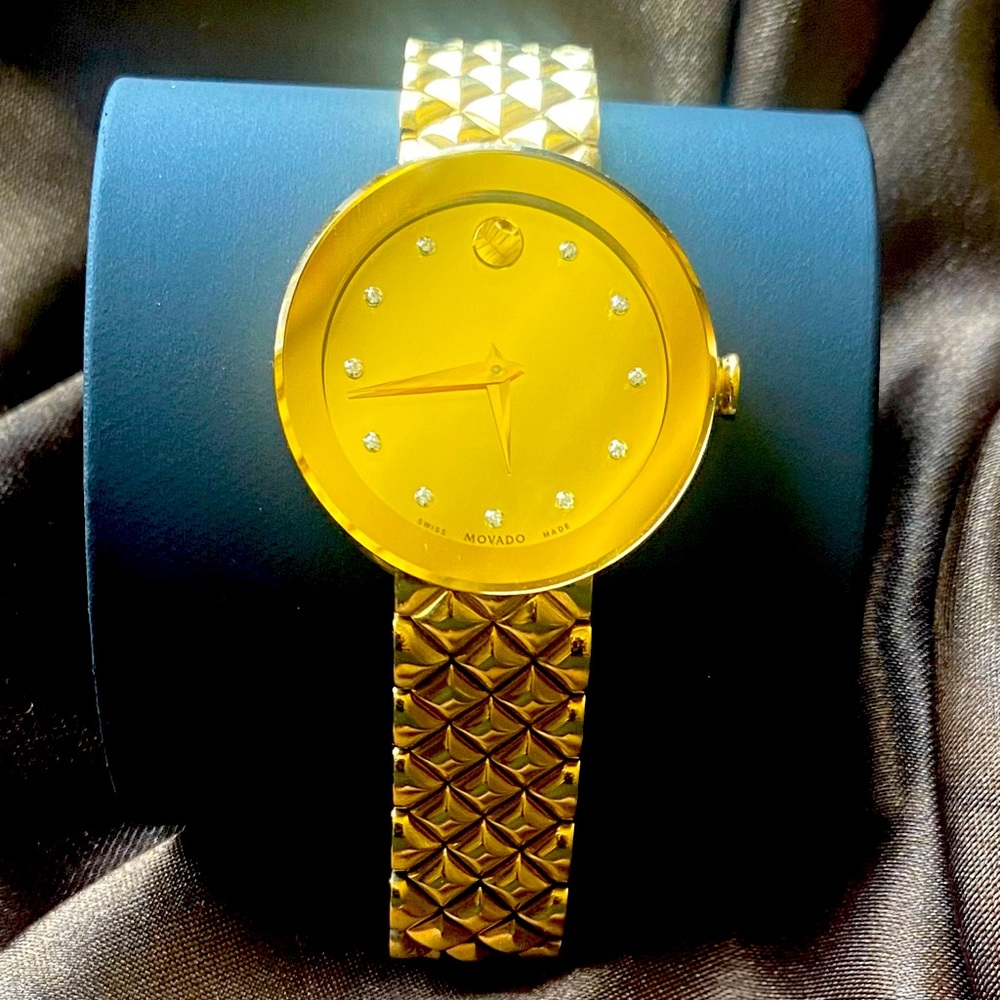 MOVADO RARE GOLD WATCH: sapphire crystal